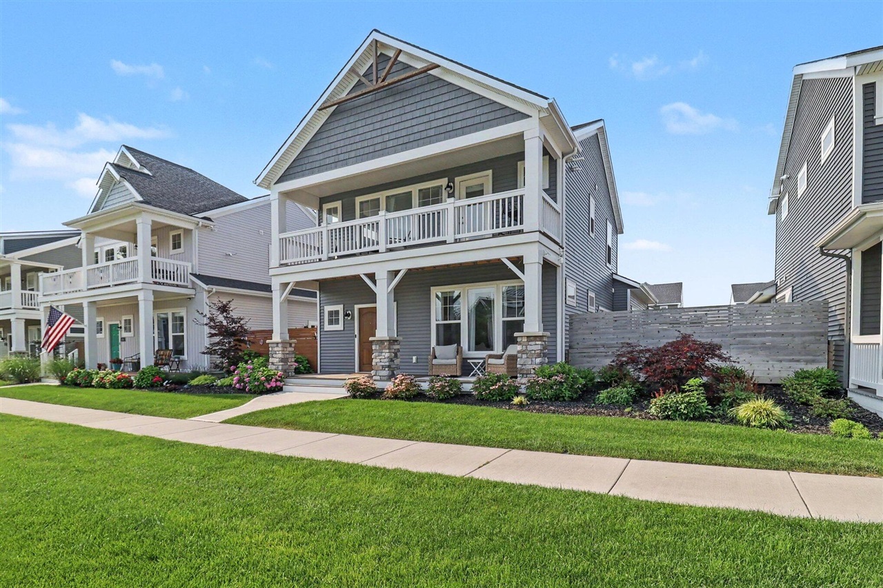 2nd image of 402 W Leland Dr, Whitehall, MI 49461 | MLS# 70549068