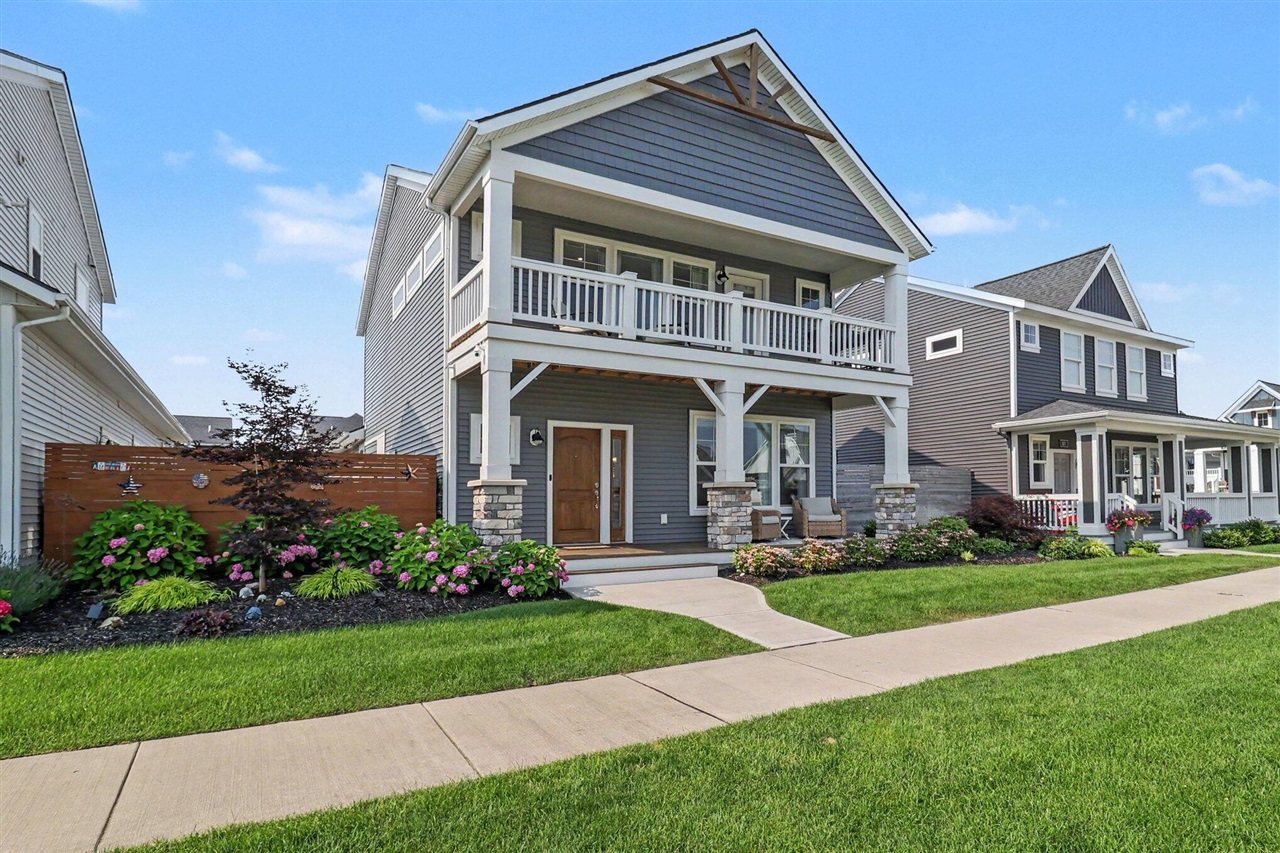 3rd image of 402 W Leland Dr, Whitehall, MI 49461 | MLS# 70549068