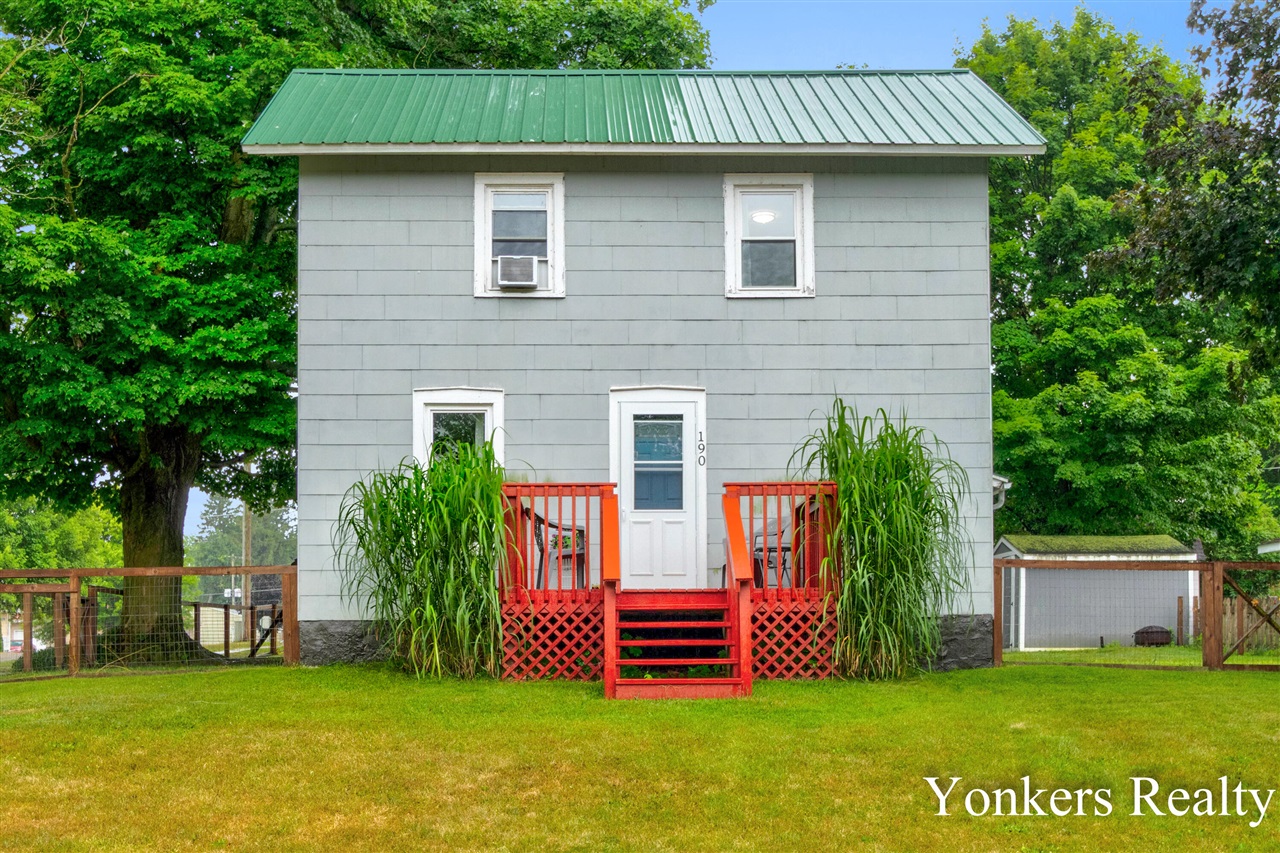 2nd image of 190 Race St, Freeport, MI 49325 | MLS# 70549078