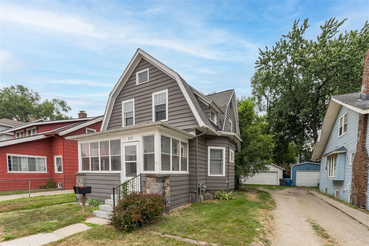 1st image of 835 Lay Blvd, Kalamazoo, MI 49001 | MLS# 70549125