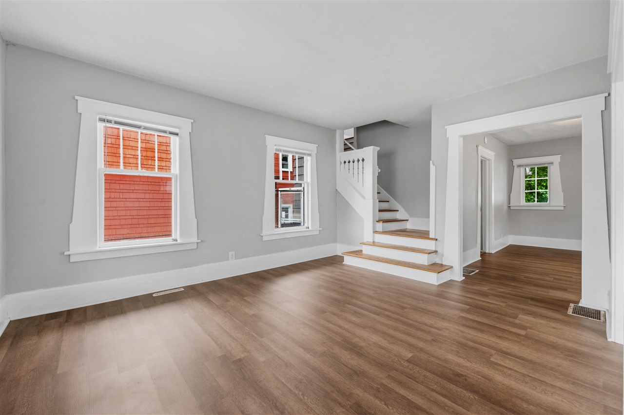 2nd image of 835 Lay Blvd, Kalamazoo, MI 49001 | MLS# 70549125