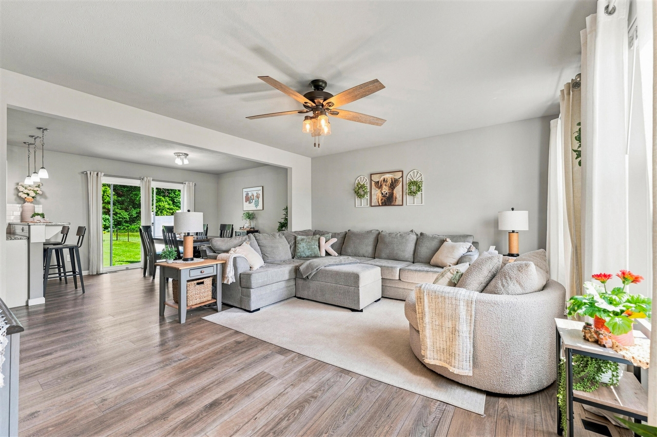 3rd image of 47321 Silver Oaks Blvd, Mattawan, MI 49071 | MLS# 70549150