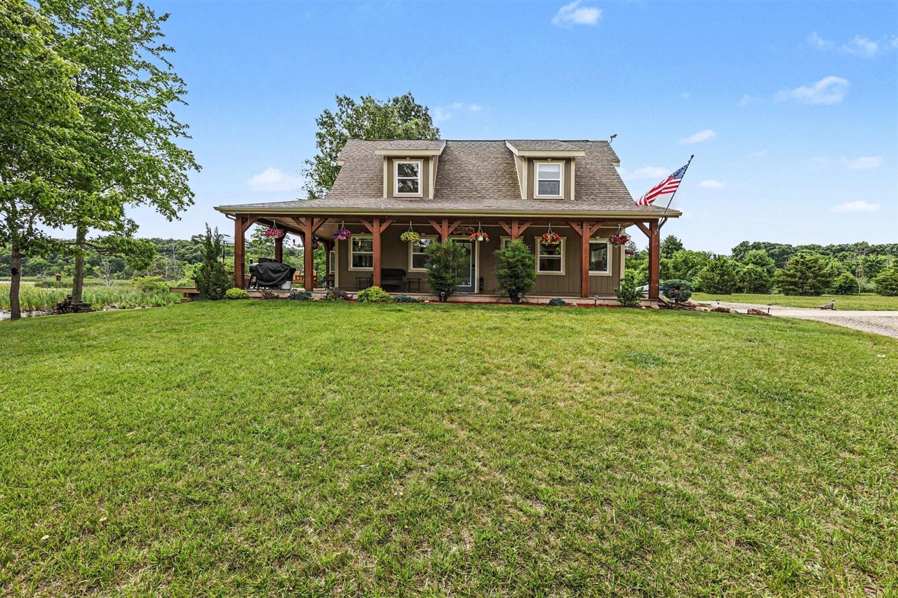 2nd image of 15303 Seymour Rd, Grass Lake, MI 49240 | MLS# 70549154