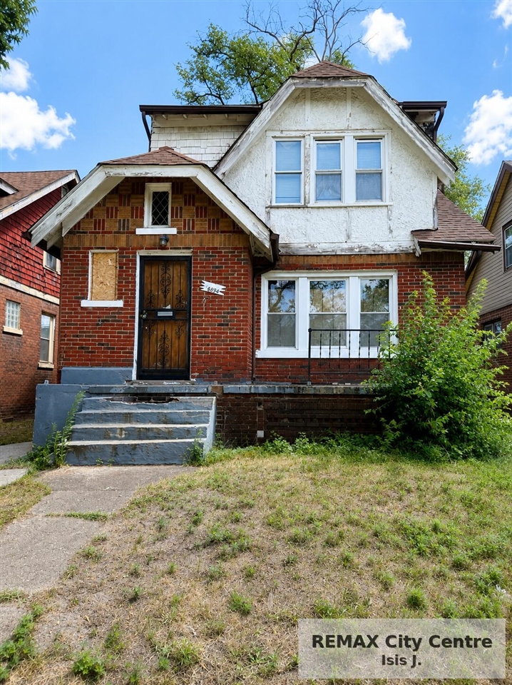 1st image of 14934 Washburn St, Detroit, MI 48238 | MLS# 70549162