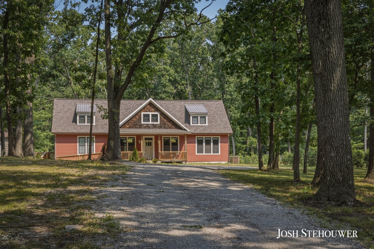 2nd image of 914 S Hilton Park Rd, Muskegon, MI 49442 | MLS# 70549165