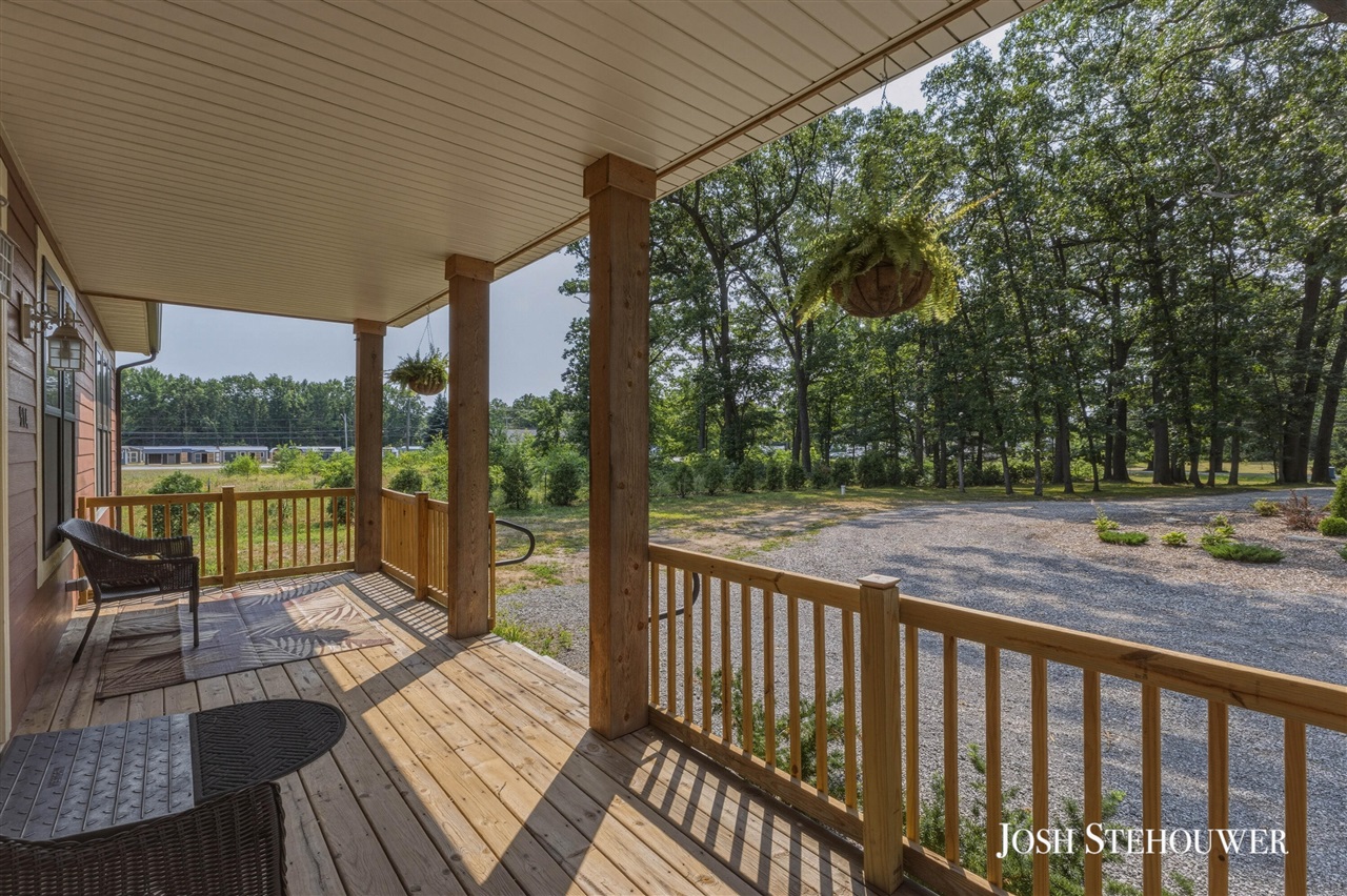 5th image of 914 S Hilton Park Rd, Muskegon, MI 49442 | MLS# 70549165