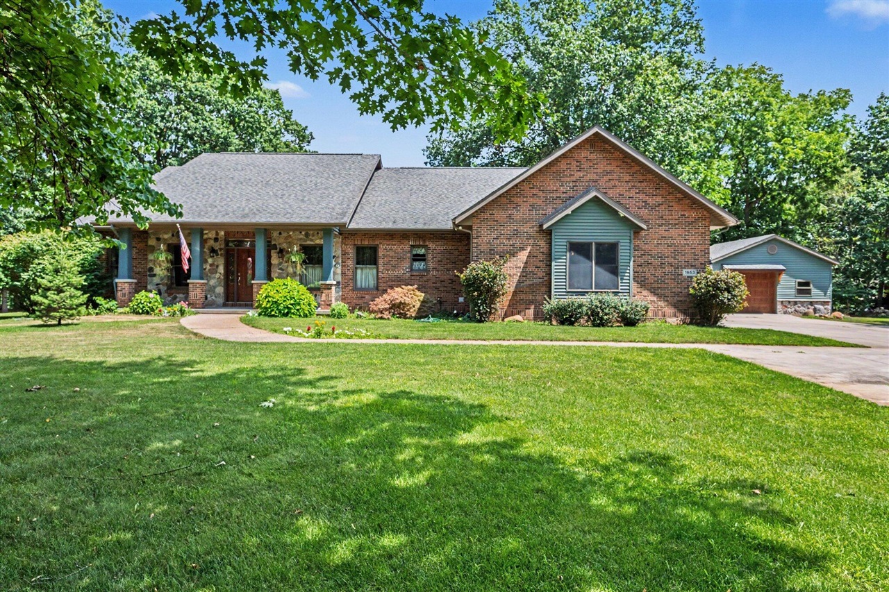 1st image of 1653 Fairview Dr, Allegan, MI 49010 | MLS# 70549173