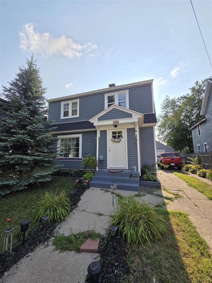 1st image of 1807 College Ave, Grand Rapids, MI 49507 | MLS# 70549182