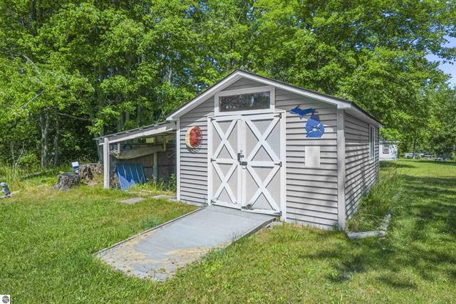 4th image of 6145 Parker Dr, Lake, MI 48632 | MLS# 70549196