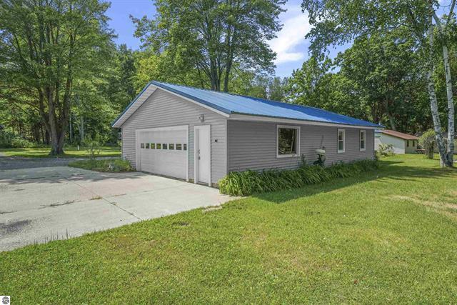 5th image of 6145 Parker Dr, Lake, MI 48632 | MLS# 70549196