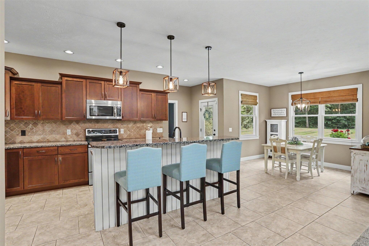 5th image of 24226 Hemingway St, Mattawan, MI 49071 | MLS# 70549197