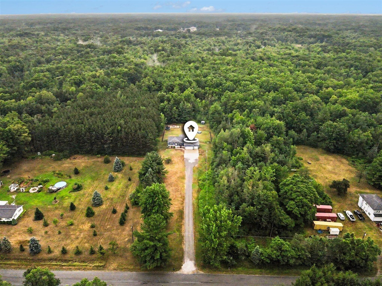 31st image of 6586 Cline Rd, Fruitport, MI 49415 | MLS# 70549200