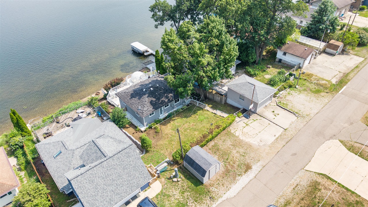 2nd image of 3361 W Shore Dr, Battle Creek, MI 49017 | MLS# 70549231