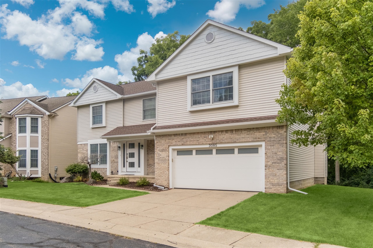 3rd image of 3085 N Foxridge Ct, Ann Arbor, MI 48105 | MLS# 70549242