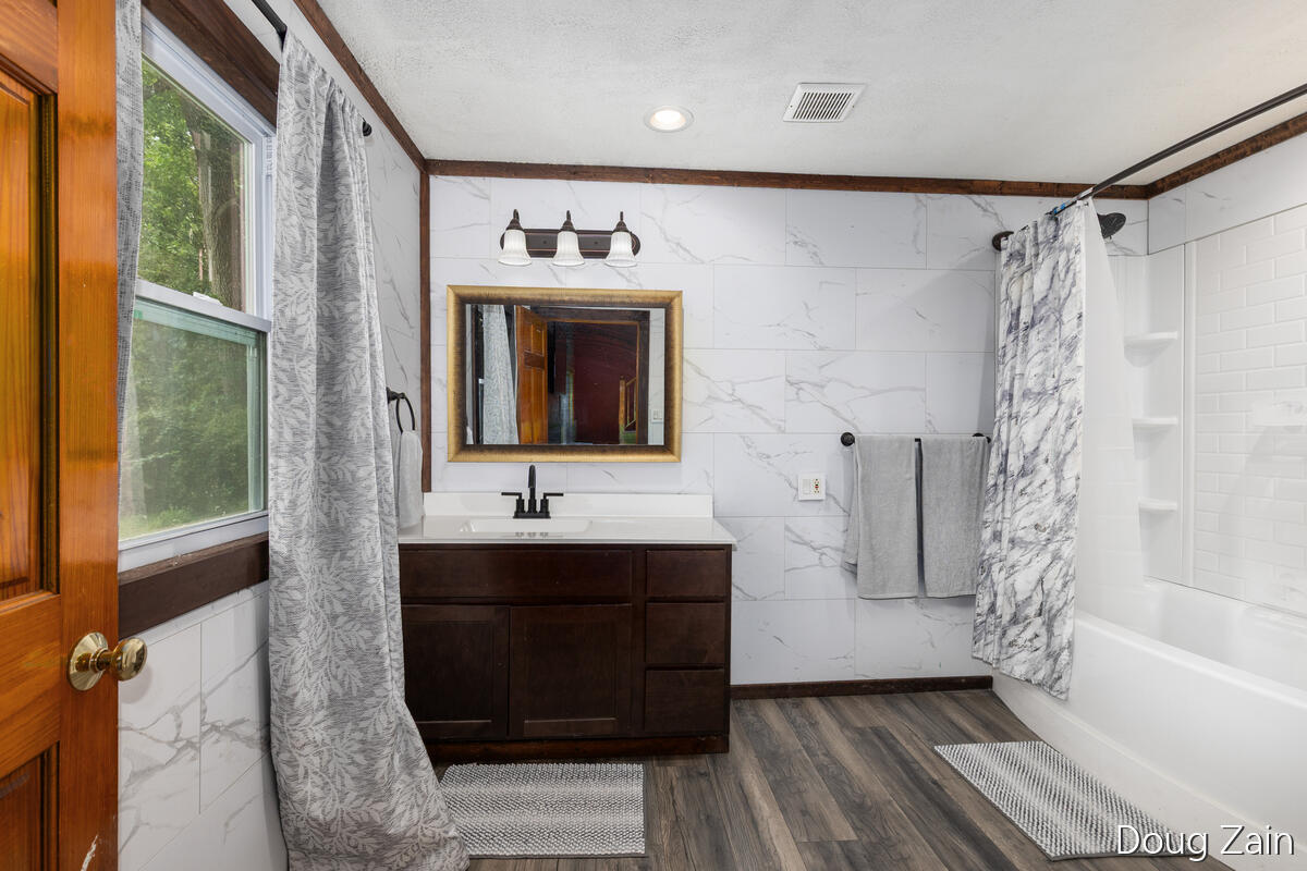 2nd image of 10680 Ne 15 Mile Rd, Cedar Springs, MI 49319 | MLS# 70549247