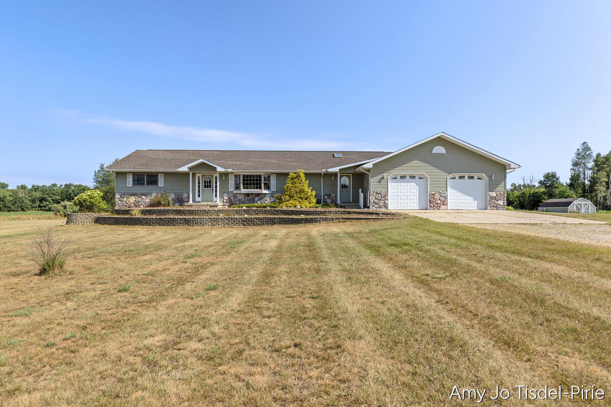 1st image of 16972 W Stanton Rd, Pierson, MI 49339 | MLS# 70549308