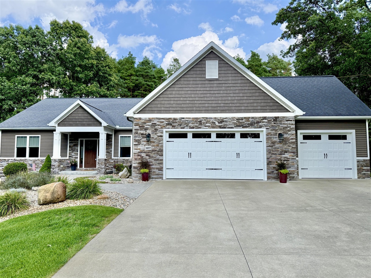1st image of 1897 Toscana St, Kalamazoo, MI 49009 | MLS# 70549335