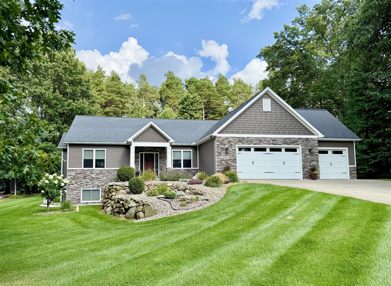 2nd image of 1897 Toscana St, Kalamazoo, MI 49009 | MLS# 70549335