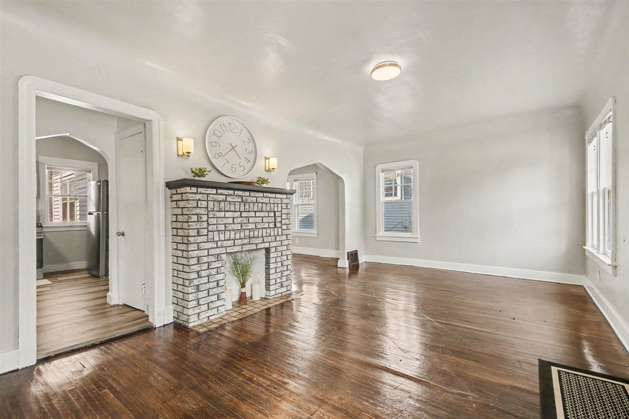 2nd image of 307 Griggs St, Grand Rapids, MI 49507 | MLS# 70549336