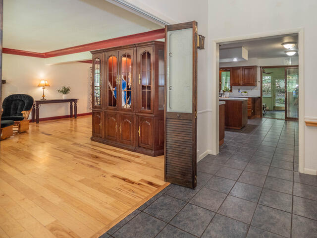 5th image of 1021 Hol Hi Dr, Kalamazoo, MI 49008 | MLS# 70549350