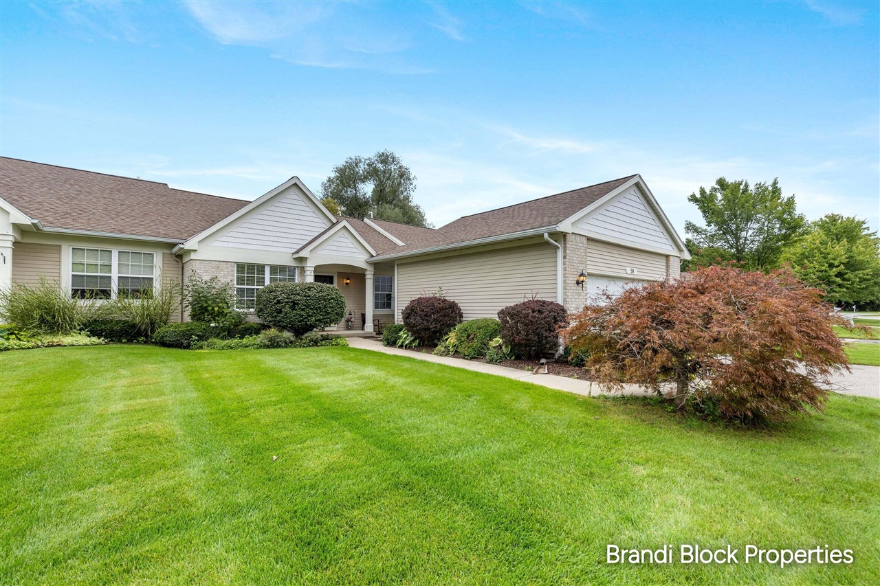 Photo 1 of Condo for sale at 59 Pond Ridge Dr #20, Grand Rapids, MI 49546 | MLS# 70549355 | Listing updated on 2026-09-18