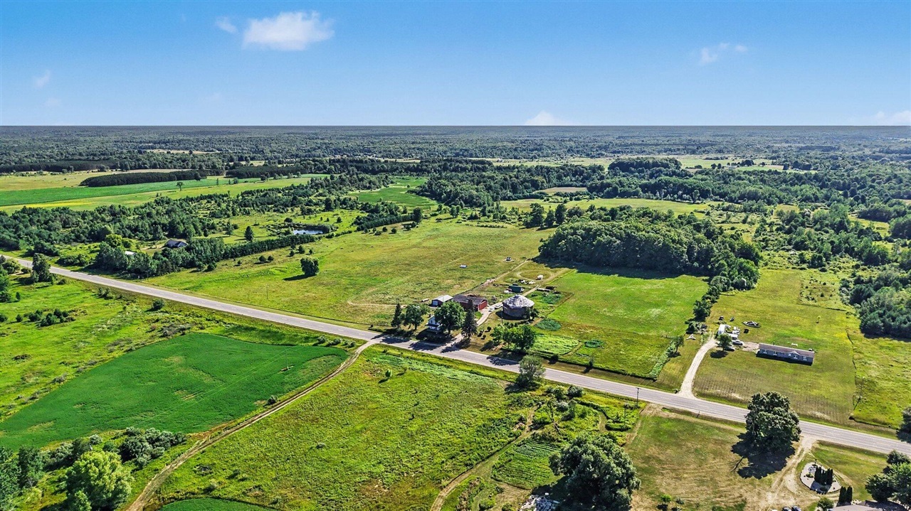 5th image of 7328 30Th Ave, Evart, MI 49631 | MLS# 70549377