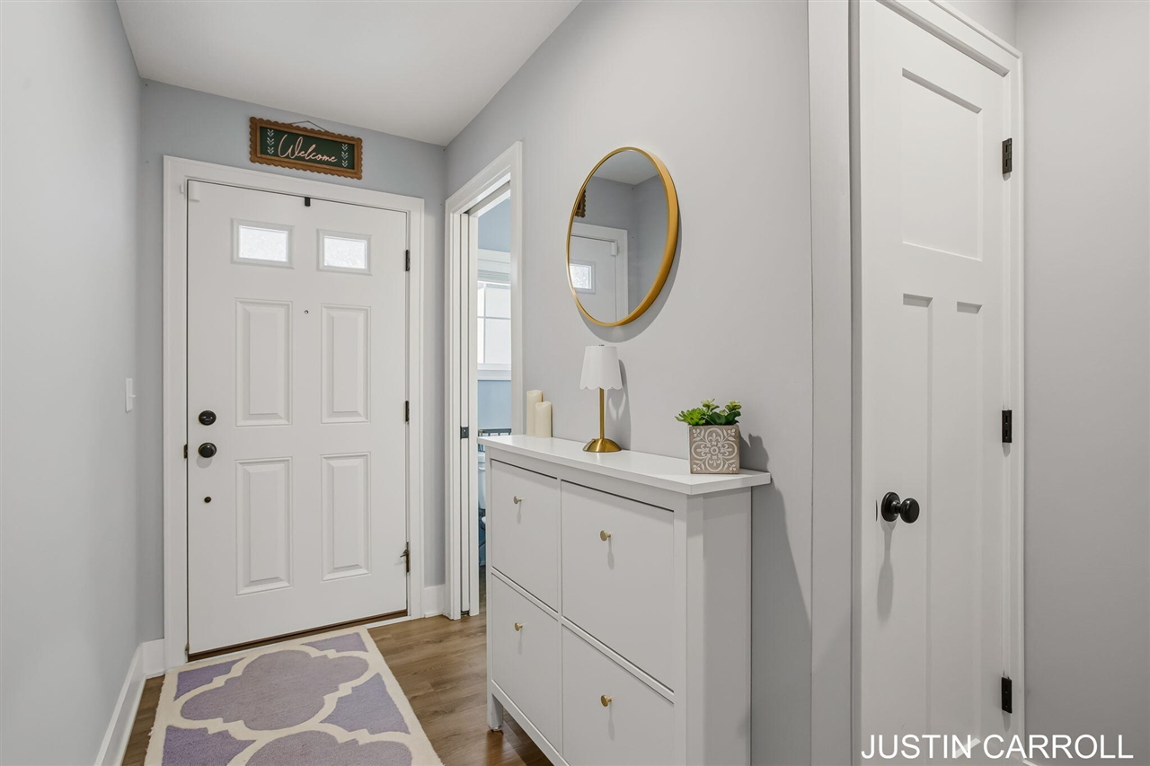 3rd image of 8924 Barrington Ln #40, Jenison, MI 49428 | MLS# 70549388