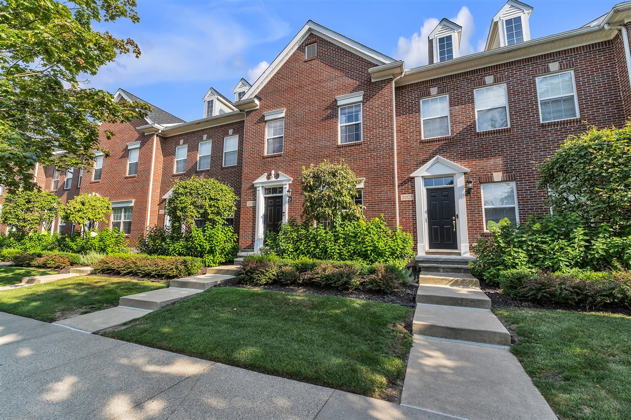 2nd image of 21521 Garrison St, Dearborn, MI 48124 | MLS# 70549420