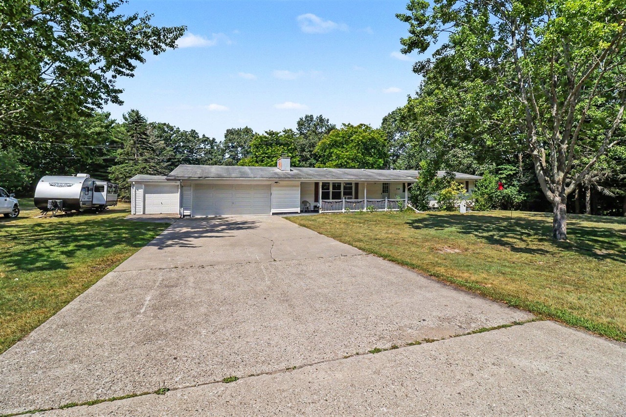 2nd image of 2218 Maple Rd, Manistee, MI 49660 | MLS# 70549425
