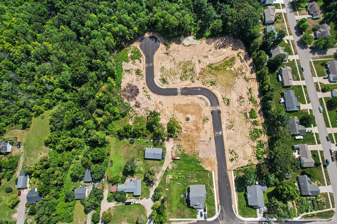Photo 3 of Sale Pending at 5973 Torres Ave, Comstock Park, MI 49321 | MLS# 70549434 | Listing updated on 2026-09-30