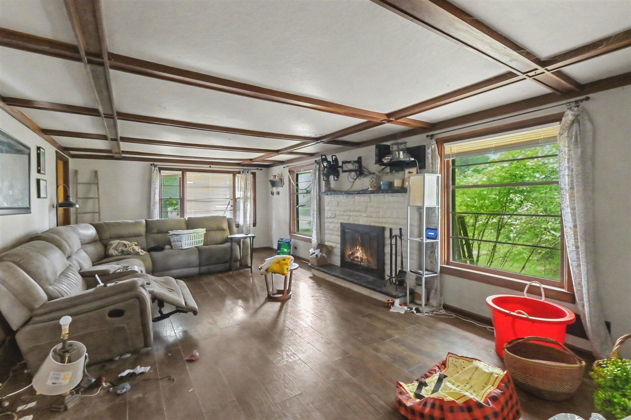 3rd image of 2430 W Kimmel Rd, Jackson, MI 49201 | MLS# 70549451