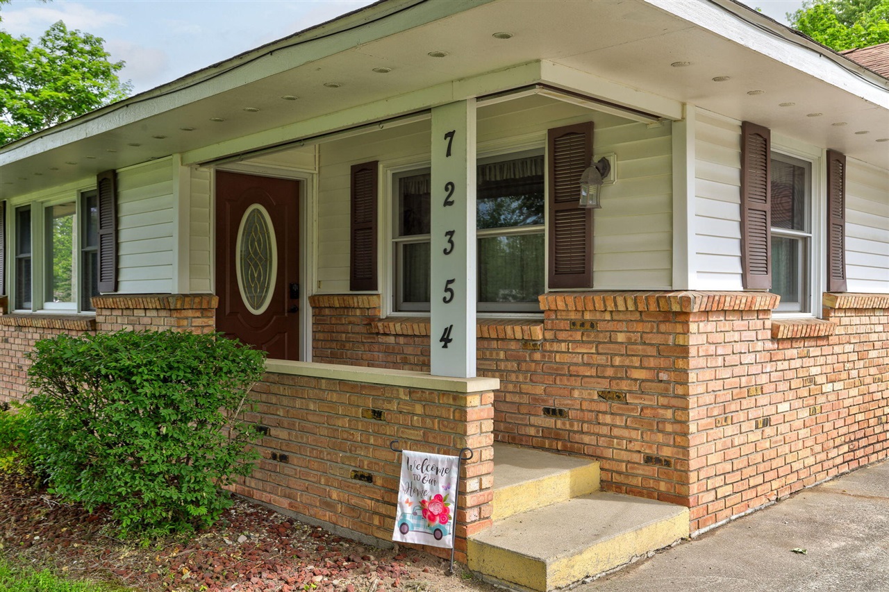 1st image of 72354 M 43, South Haven, MI 49090 | MLS# 70549464
