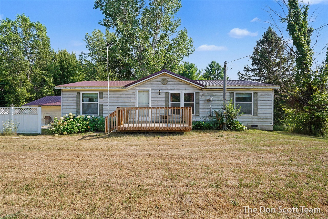 1st image of 11737 Ellis Rd, Ravenna, MI 49451 | MLS# 70549472