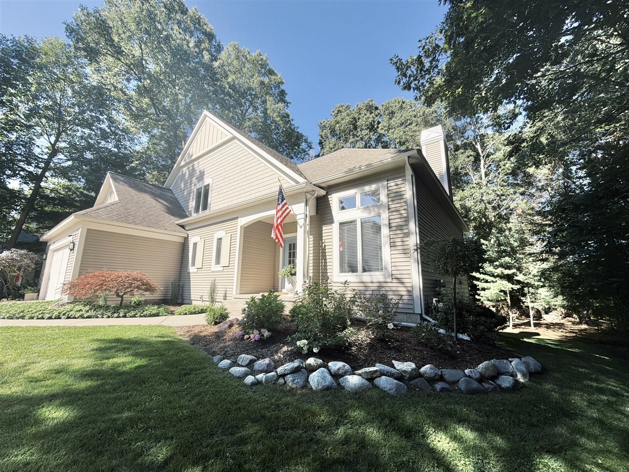 2nd image of 16091 Waterleaf Trl, Spring Lake, MI 49456 | MLS# 70549478