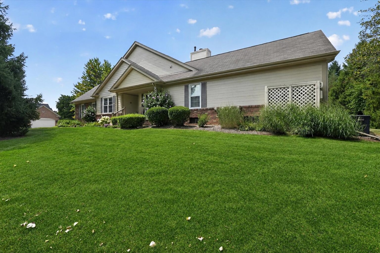 5th image of 39628 Village Run Dr, Northville, MI 48168 | MLS# 70549484