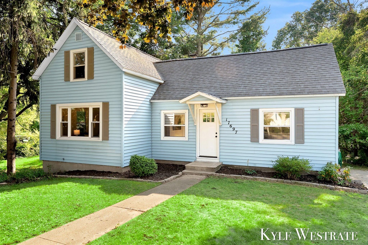 1st image of 17697 Dogwood Dr, Spring Lake, MI 49456 | MLS# 70549504