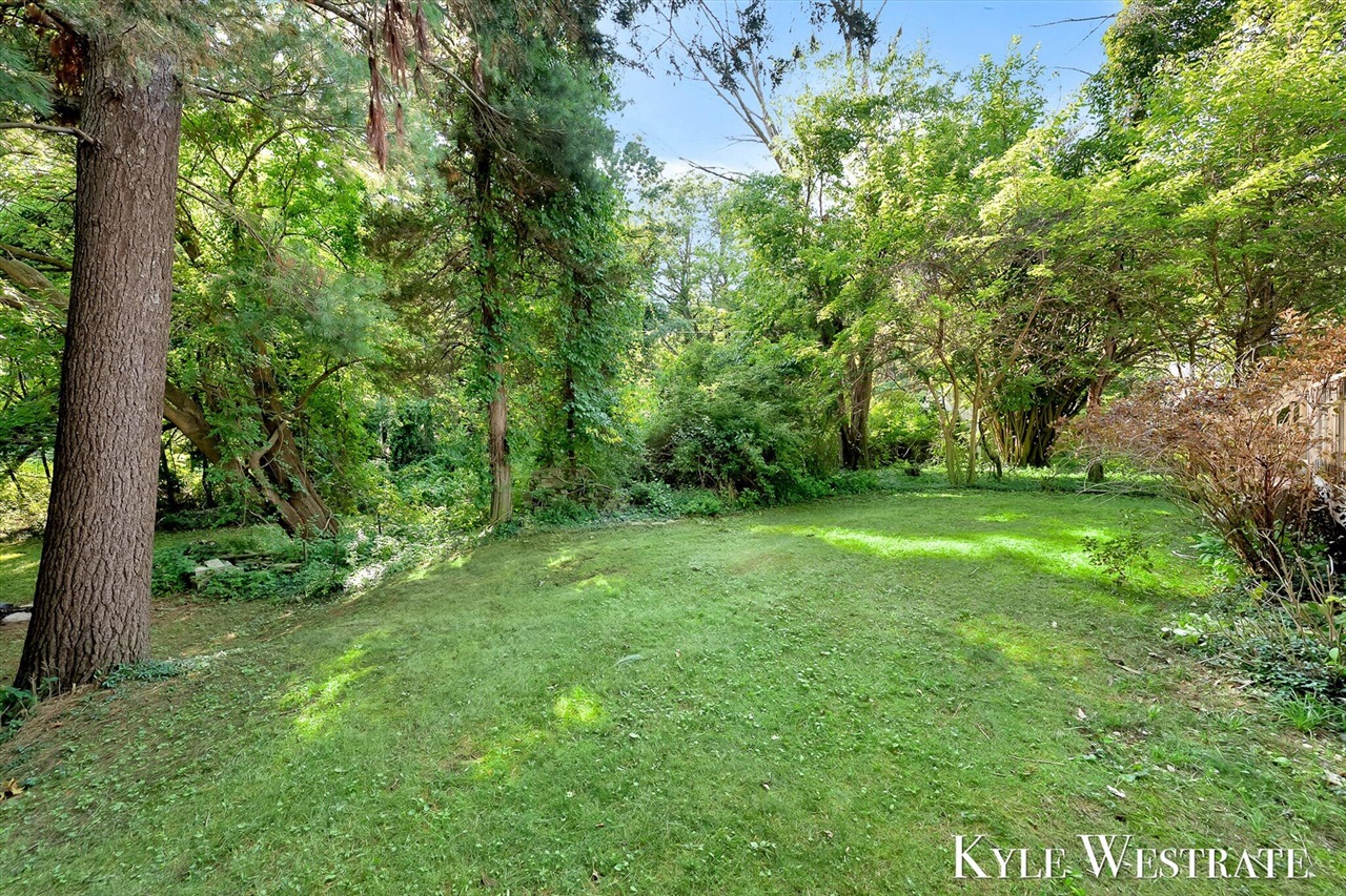 35th image of 17697 Dogwood Dr, Spring Lake, MI 49456 | MLS# 70549504