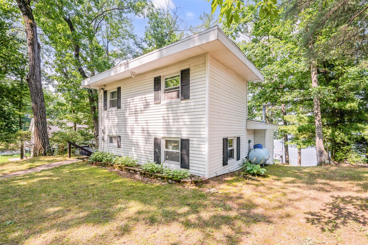 3rd image of 9533 Jerome Ave, Bitely, MI 49309 | MLS# 70549513
