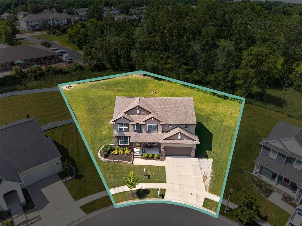 Photo 4 of Single family home for sale at 715 Buteo Dr, East Lansing, MI 48823 | MLS# 70549518 | Listing updated on 2026-09-03