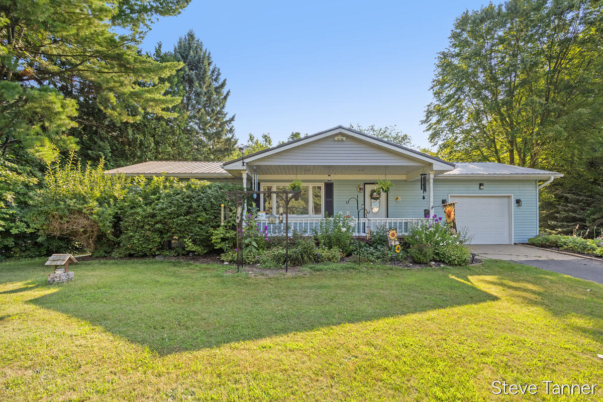 2nd image of 3740 E Shore Dr, Stanton, MI 48888 | MLS# 70549524