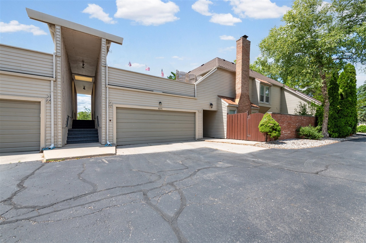 1st image of 8191 Colony Dr #22, Grosse Ile, MI 48138 | MLS# 70549536