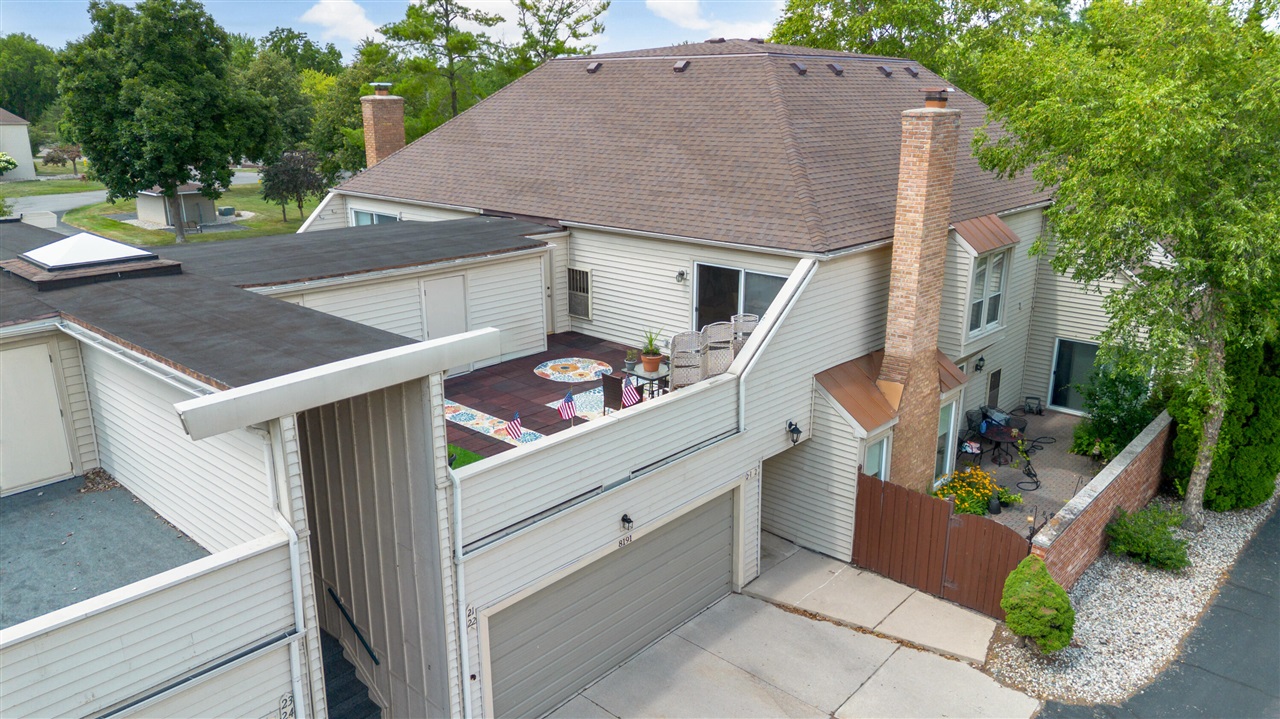 2nd image of 8191 Colony Dr #22, Grosse Ile, MI 48138 | MLS# 70549536