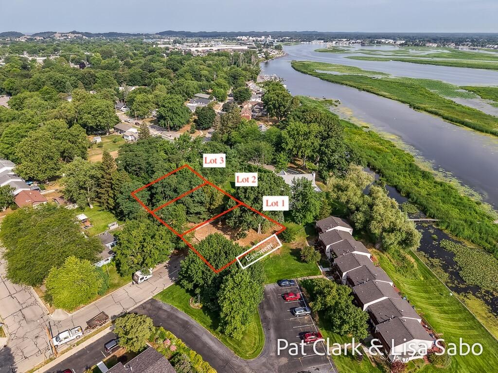 2nd image of 413 & 415 Gidley Cir, Grand Haven, MI 49417 | MLS# 70549562