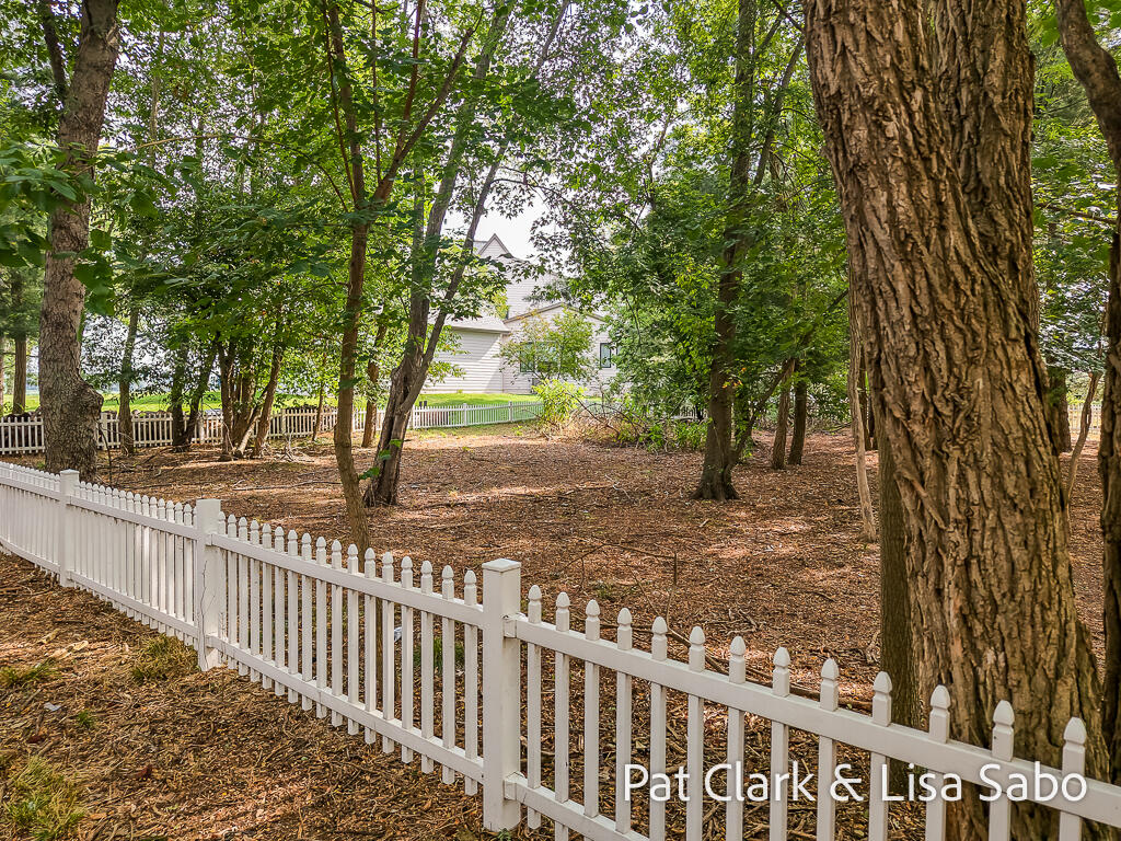 28th image of 413 & 415 Gidley Cir, Grand Haven, MI 49417 | MLS# 70549562