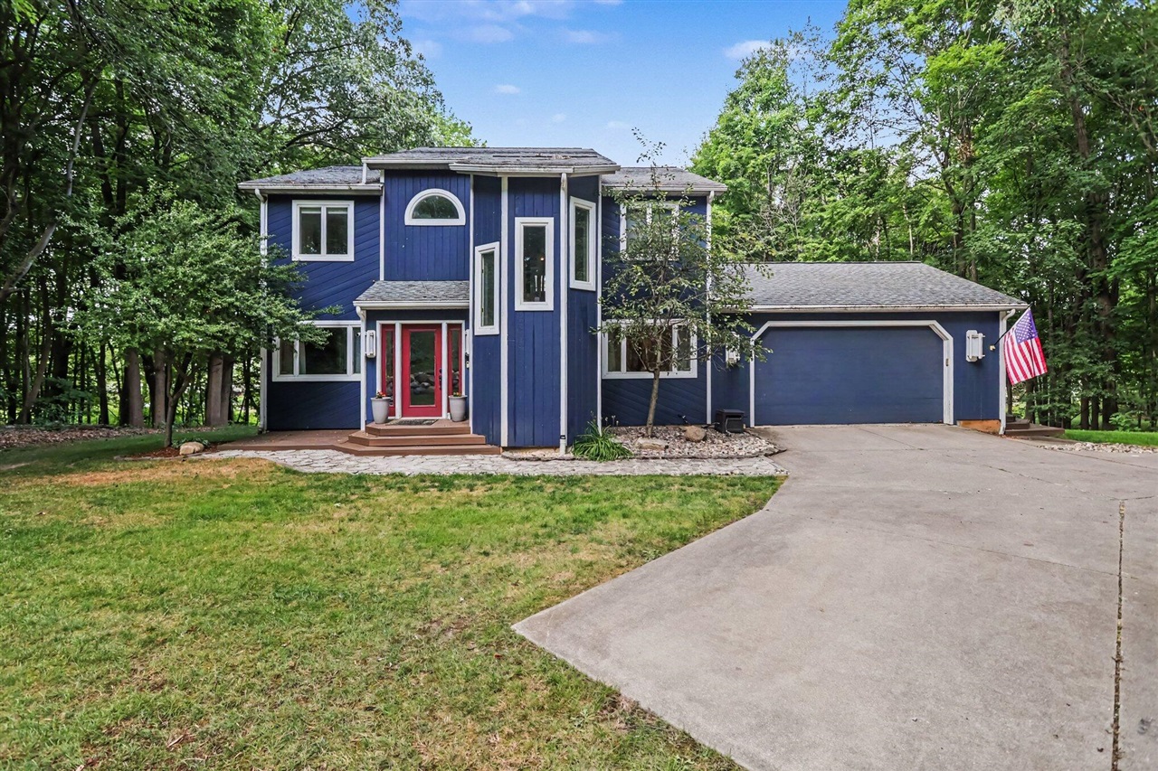 1st image of 442 Railroad St, Concord, MI 49237 | MLS# 70549578