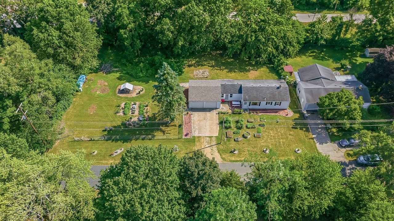 4th image of 1734 Fayette Ct, Portage, MI 49002 | MLS# 70549579