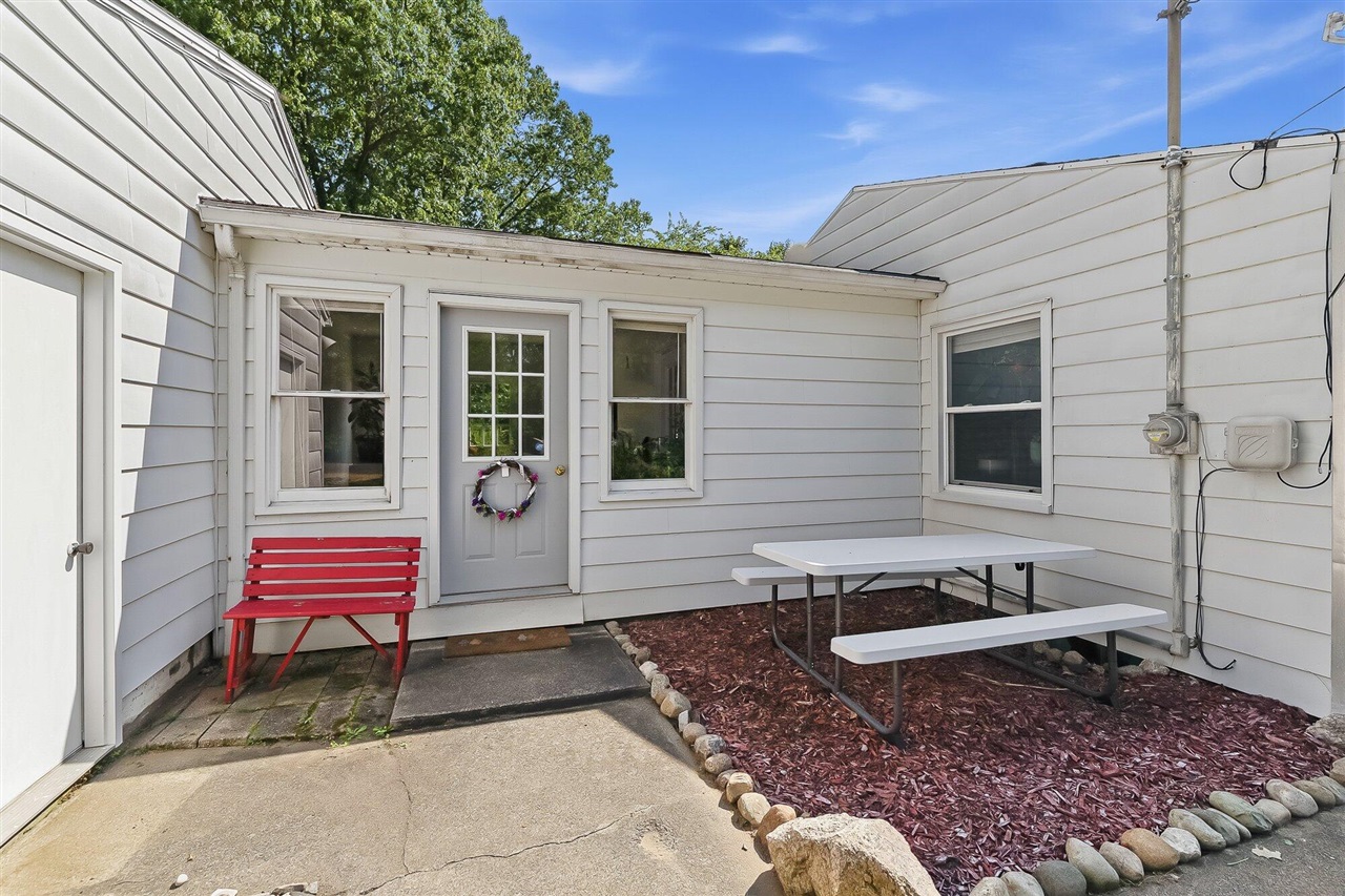 5th image of 1734 Fayette Ct, Portage, MI 49002 | MLS# 70549579