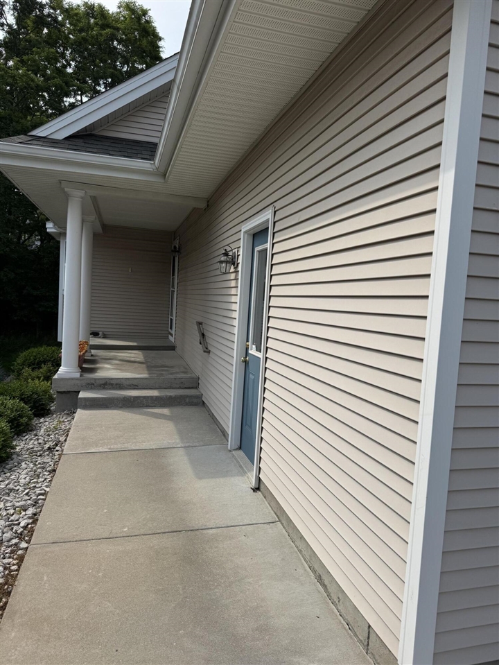 1st image of 282 Lighthouse Cir, Manistee, MI 49660 | MLS# 70549586