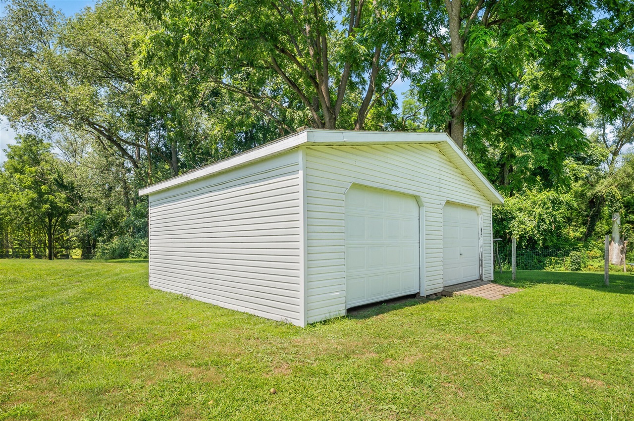 5th image of 2920 N 5Th St, Niles, MI 49120 | MLS# 70549596