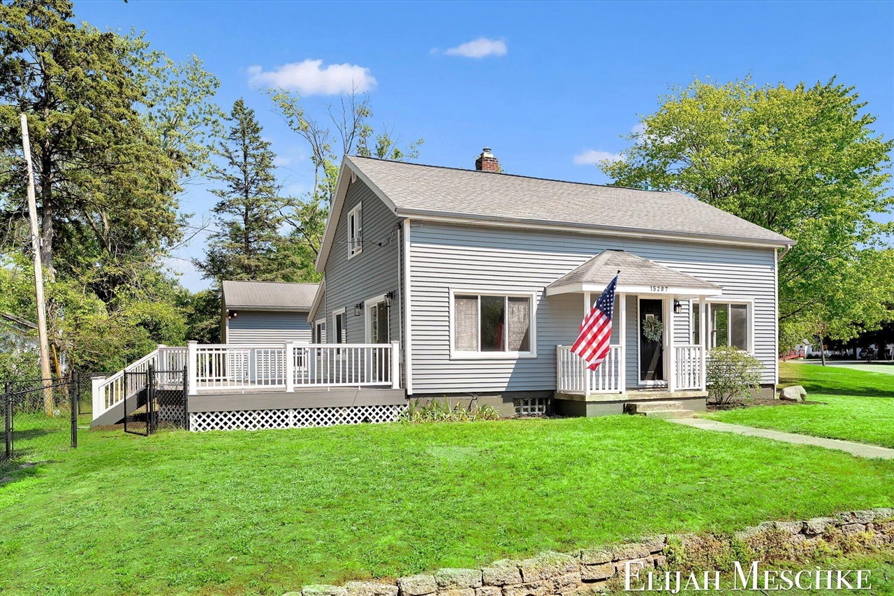 1st image of 15287 Krueger St, Spring Lake, MI 49456 | MLS# 70549597